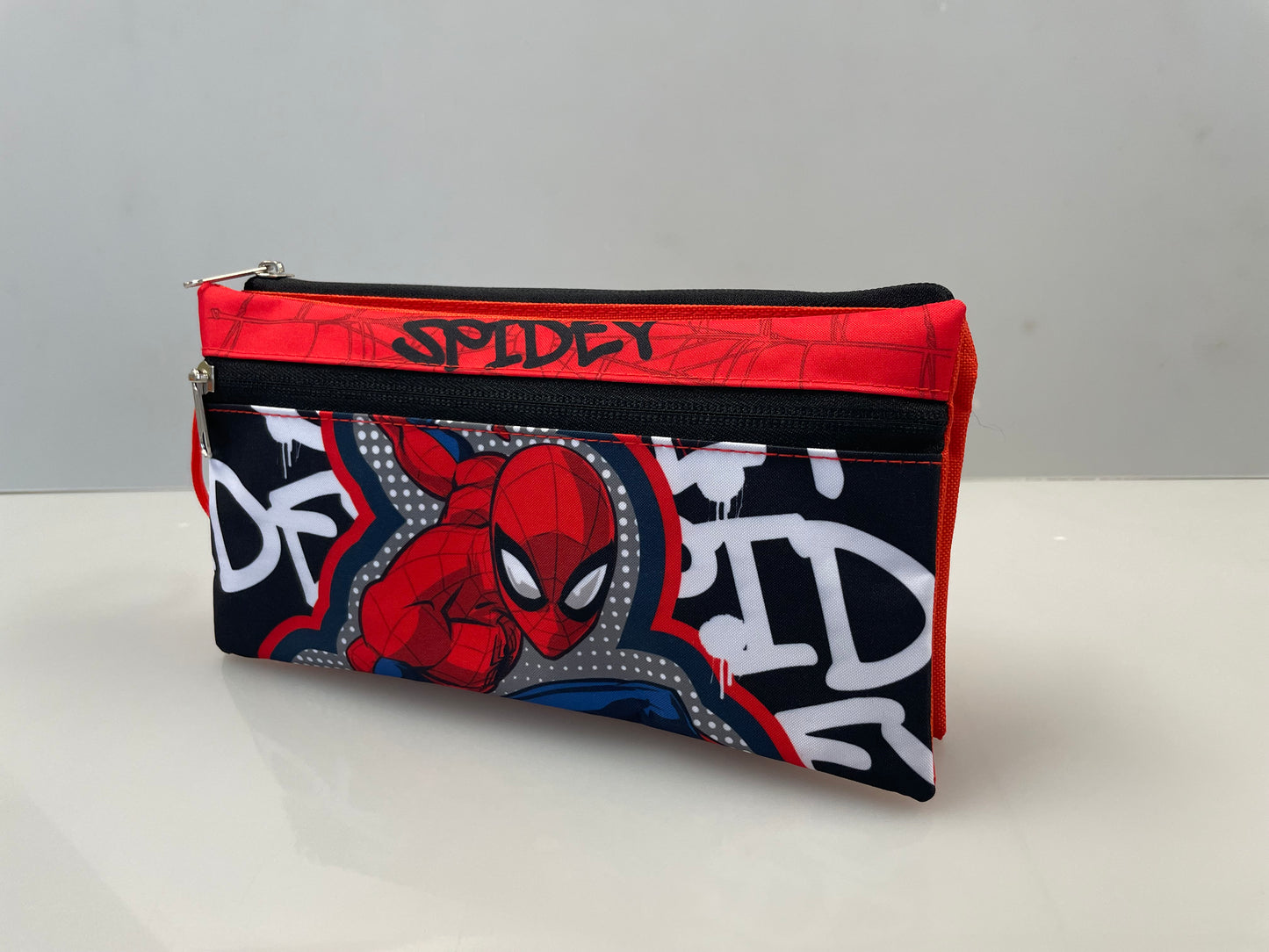 Estuche Doble Cierre Spiderman Negro