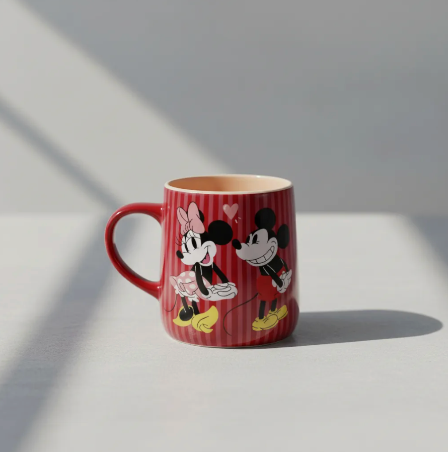 Tazon Piramide Kiss Mickey y Minnie 400ml Disney Dia de los Enamorados Valentin
